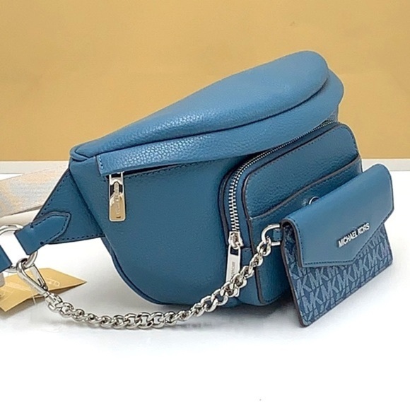 Michael Kors Handbags - MICHAEL KORS 
Maisie Large Pebbled Leather 2-in-1 Waistpack Fannypack Crossbody